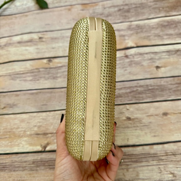 Badgley Mischka | Gold Hardshell Clutch - Picture 4 of 7